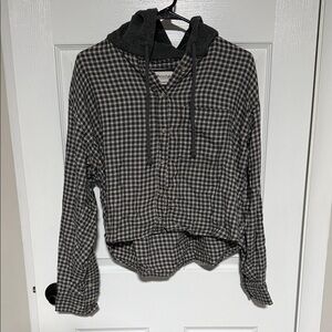 American Eagle Outfitters Plaid Button Down Shirt